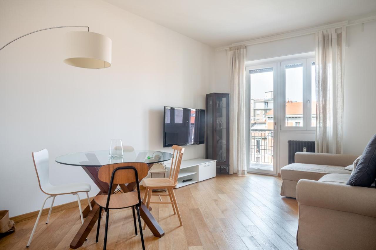 Elegante Bilocale In Zona Tortona Apartment Milan Exterior photo
